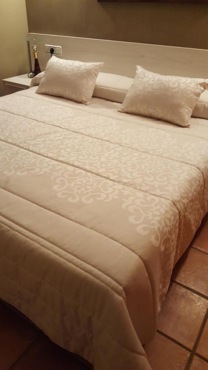 Aparta-Hotel Puertolas Escuer Luaran gambar